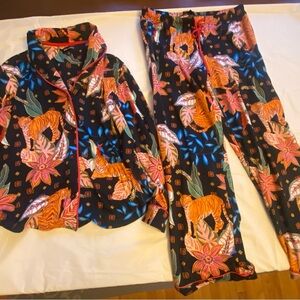 Vibrant Floral Tiger Women's Pajama Set